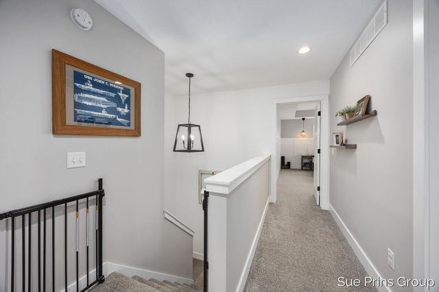 8089 Eagle Peak Drive, Georgetown Twp, MI 49428