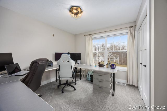 8089 Eagle Peak Drive, Georgetown Twp, MI 49428