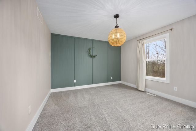 8089 Eagle Peak Drive, Georgetown Twp, MI 49428