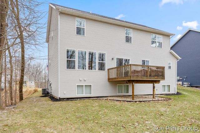 8089 Eagle Peak Drive, Georgetown Twp, MI 49428