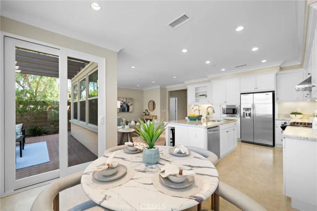 41 Coleridge, Irvine, CA 92620