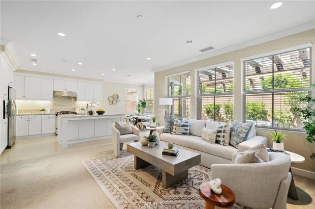 41 Coleridge, Irvine, CA 92620