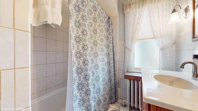 442 Hannah Avenue, Forest Park, IL 60130