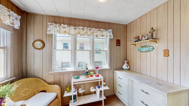 442 Hannah Avenue, Forest Park, IL 60130