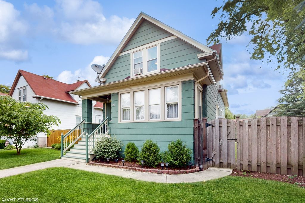 442 Hannah Avenue, Forest Park, IL 60130