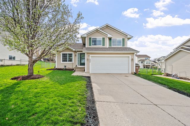 450 Fawn Circle, Pleasant Hill, IA 50327