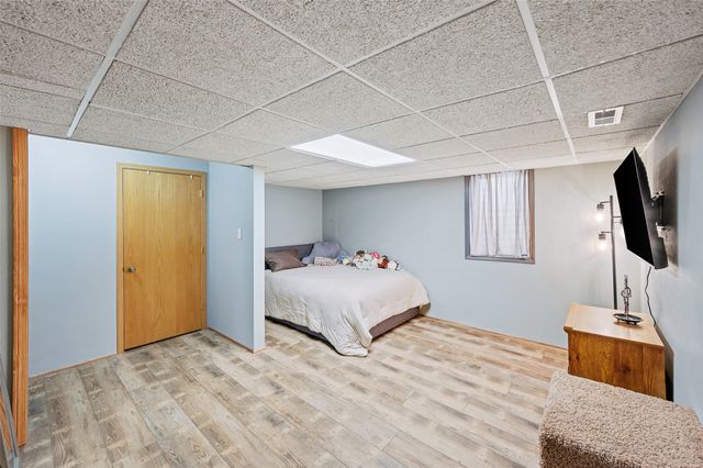 450 Fawn Circle, Pleasant Hill, IA 50327