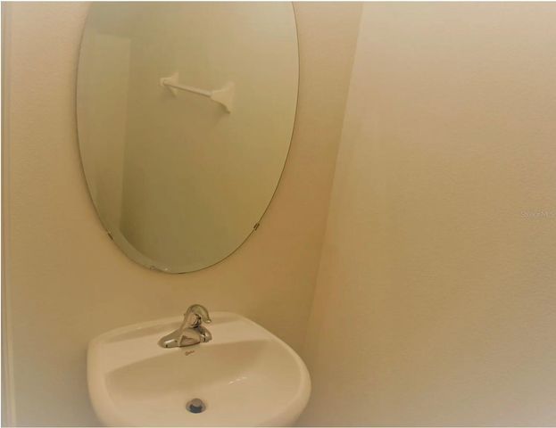 521 CRESTING OAK CIRCLE 76, Orlando, FL 32824