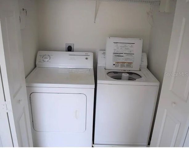 521 CRESTING OAK CIRCLE 76, Orlando, FL 32824