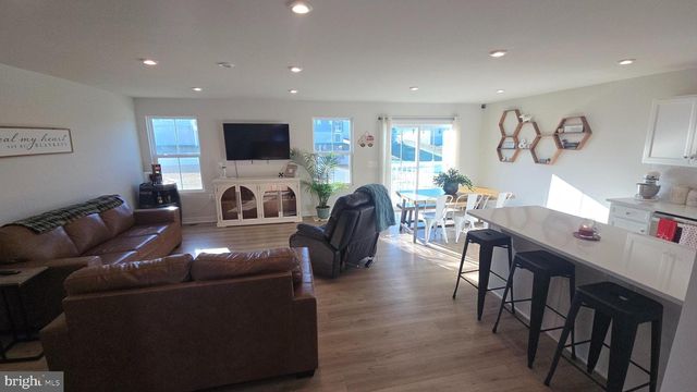 263 HYDRO RD, Inwood, WV 25428