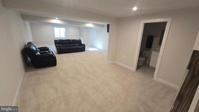 263 HYDRO RD, Inwood, WV 25428