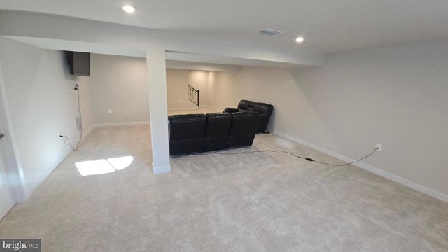 263 HYDRO RD, Inwood, WV 25428