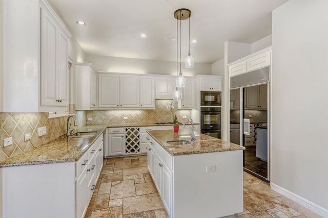 3704 Kenora CT, Austin, TX 78738