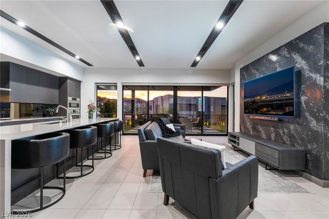 46 Promenade Isle Lane, Henderson, NV 89011