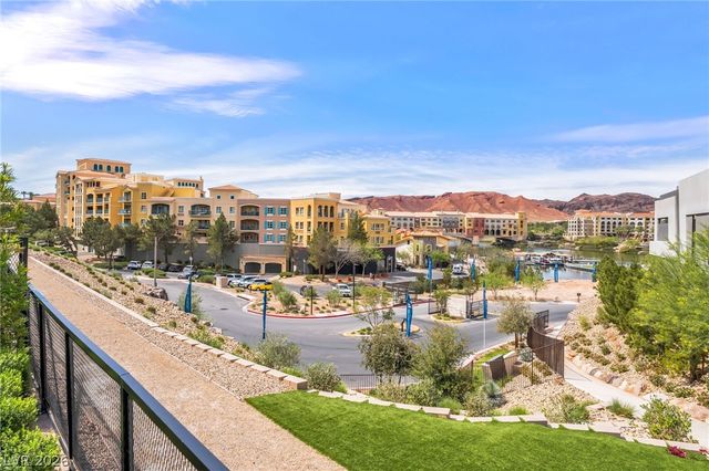 46 Promenade Isle Lane, Henderson, NV 89011