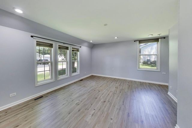 420 Lily Lane, Lakemoor, IL 60051