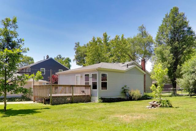 420 Lily Lane, Lakemoor, IL 60051