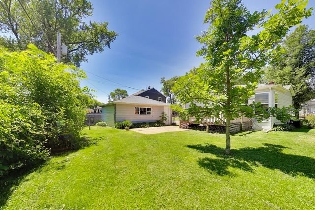 420 Lily Lane, Lakemoor, IL 60051