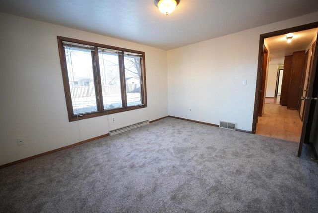 530 LORRAINE LANE, Green Bay, WI 54311