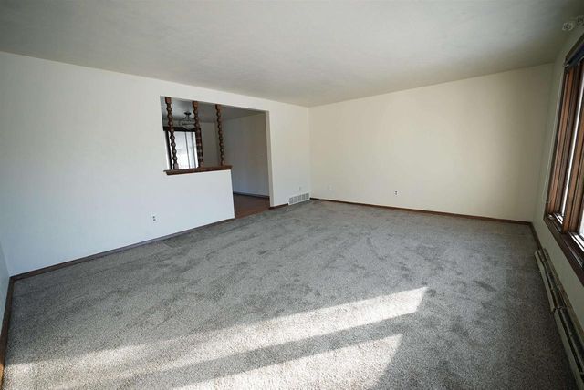 530 LORRAINE LANE, Green Bay, WI 54311