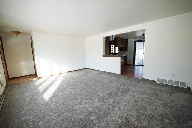 530 LORRAINE LANE, Green Bay, WI 54311