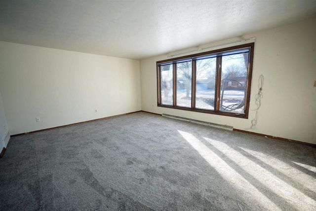 530 LORRAINE LANE, Green Bay, WI 54311