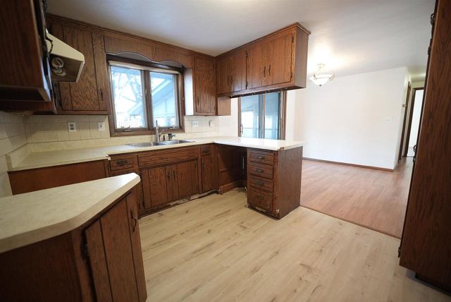 530 LORRAINE LANE, Green Bay, WI 54311