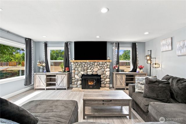 5253 Banner Road SE, Port Orchard, WA 98367