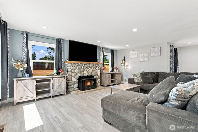 5253 Banner Road SE, Port Orchard, WA 98367