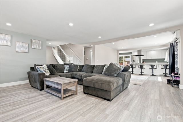 5253 Banner Road SE, Port Orchard, WA 98367