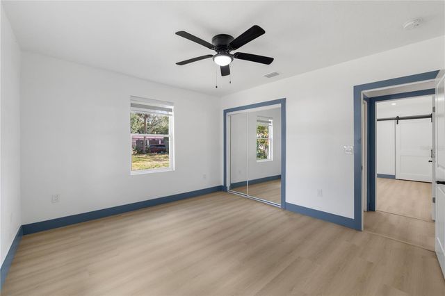 8508 SUNBEAM LN, Tampa, FL 33615