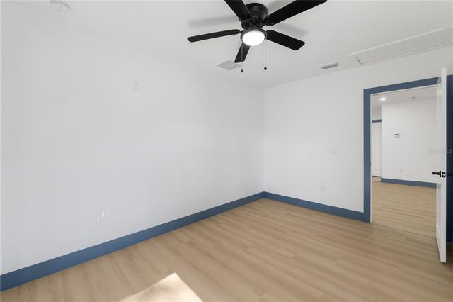 8508 SUNBEAM LN, Tampa, FL 33615