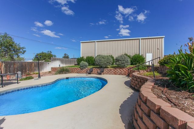 2405 E 25th St, Big Spring, TX 79720