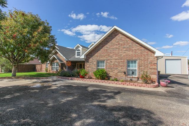 2405 E 25th St, Big Spring, TX 79720