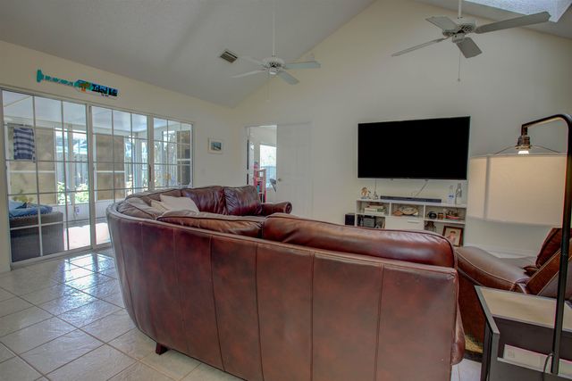 168 Ocean Hollow Ln, St Augustine, FL 32084