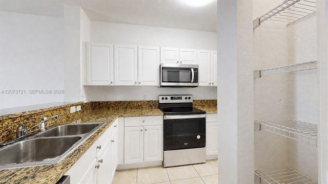 2929 SE 2nd Street 7, Homestead, FL 33033