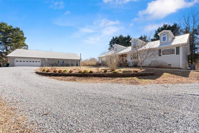 181 Asbury Mill Road, Cleveland, GA 30528