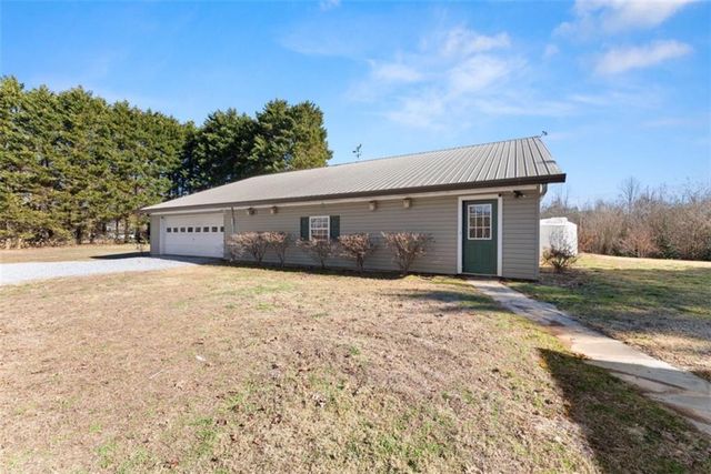 181 Asbury Mill Road, Cleveland, GA 30528