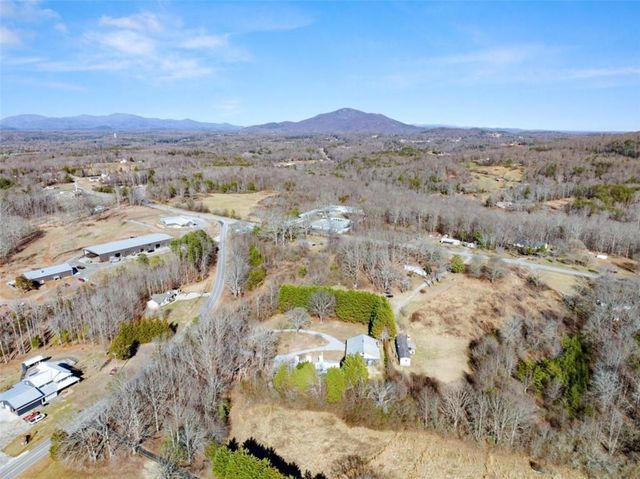 181 Asbury Mill Road, Cleveland, GA 30528