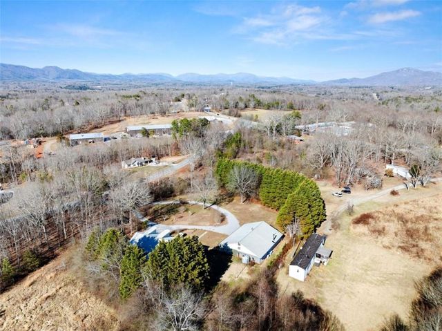 181 Asbury Mill Road, Cleveland, GA 30528