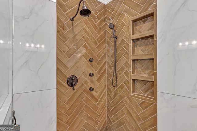 605 Peach Place, Loganville, GA 30052