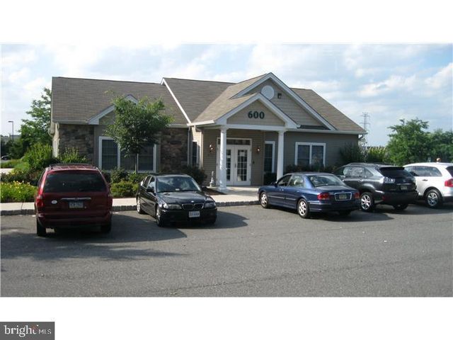 432 HIGHLAND ESTS, Clementon, NJ 08021