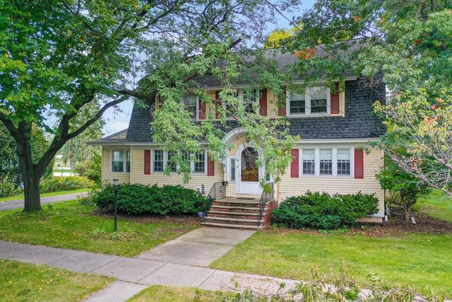 708 GARDEN STREET, Green Bay, WI 54303