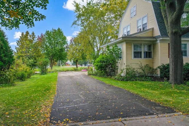 708 GARDEN STREET, Green Bay, WI 54303