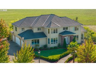 2250 Sw HOMER ROSS Loop, Mc Minnville, OR 97128