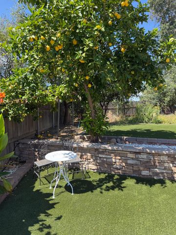 6765 Judistine Dr, Fair Oaks, CA 95628