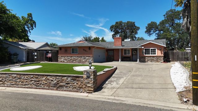 6765 Judistine Dr, Fair Oaks, CA 95628