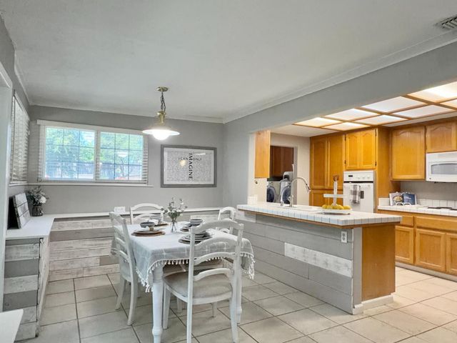 6765 Judistine Dr, Fair Oaks, CA 95628