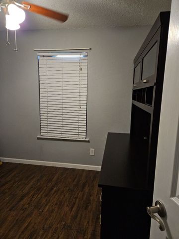 3725 Longstraw Drive, Fort Worth, TX 76137