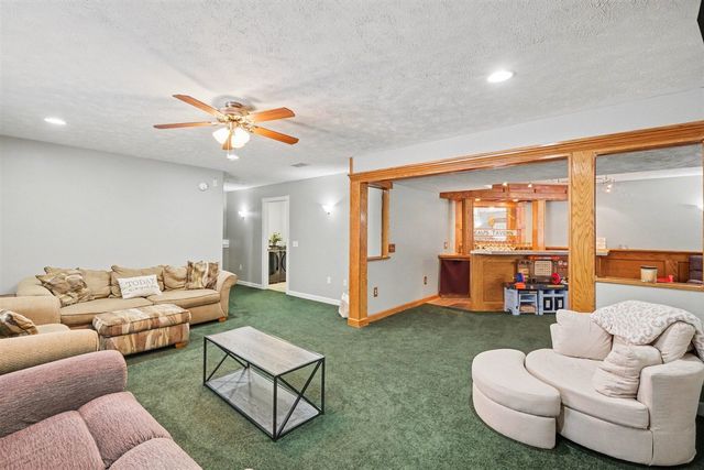 13396 Lincoln Lake Avenue, Gowen, MI 49326